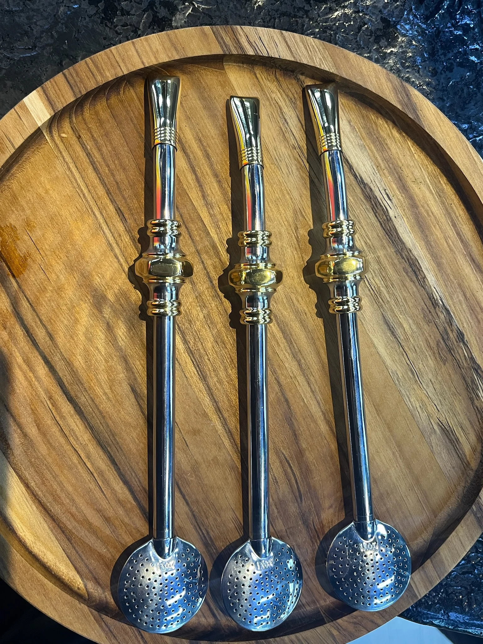 CÓD 024 BOMBA INOX ANEL CASTELO -OURO, COM BIQUEIRA E ROSCA 24CM - Imagem 2