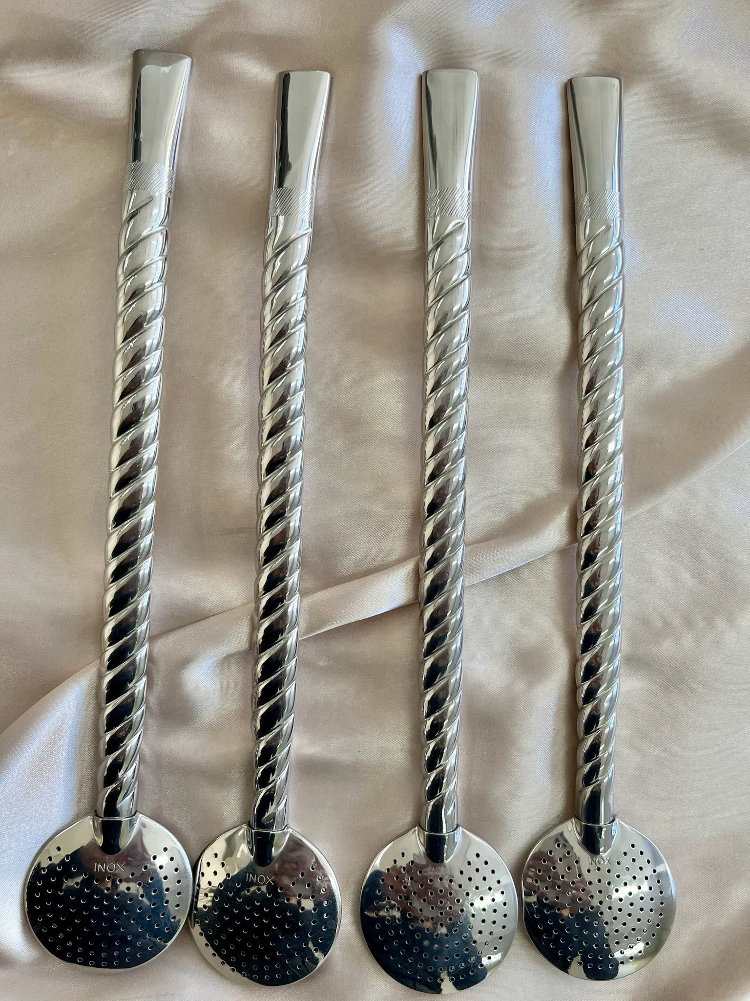 CÓD 210 BOMBA DE INOX CANO TORCIDO 22 CM BOJO FIXO