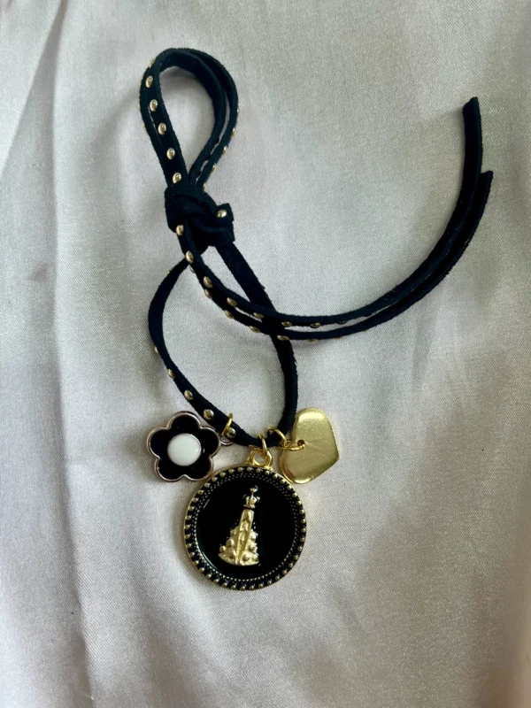 CÓD 224 PULSEIRA DE CUIA CORDINHA DE COURO COM PINGENTE - Imagem 5