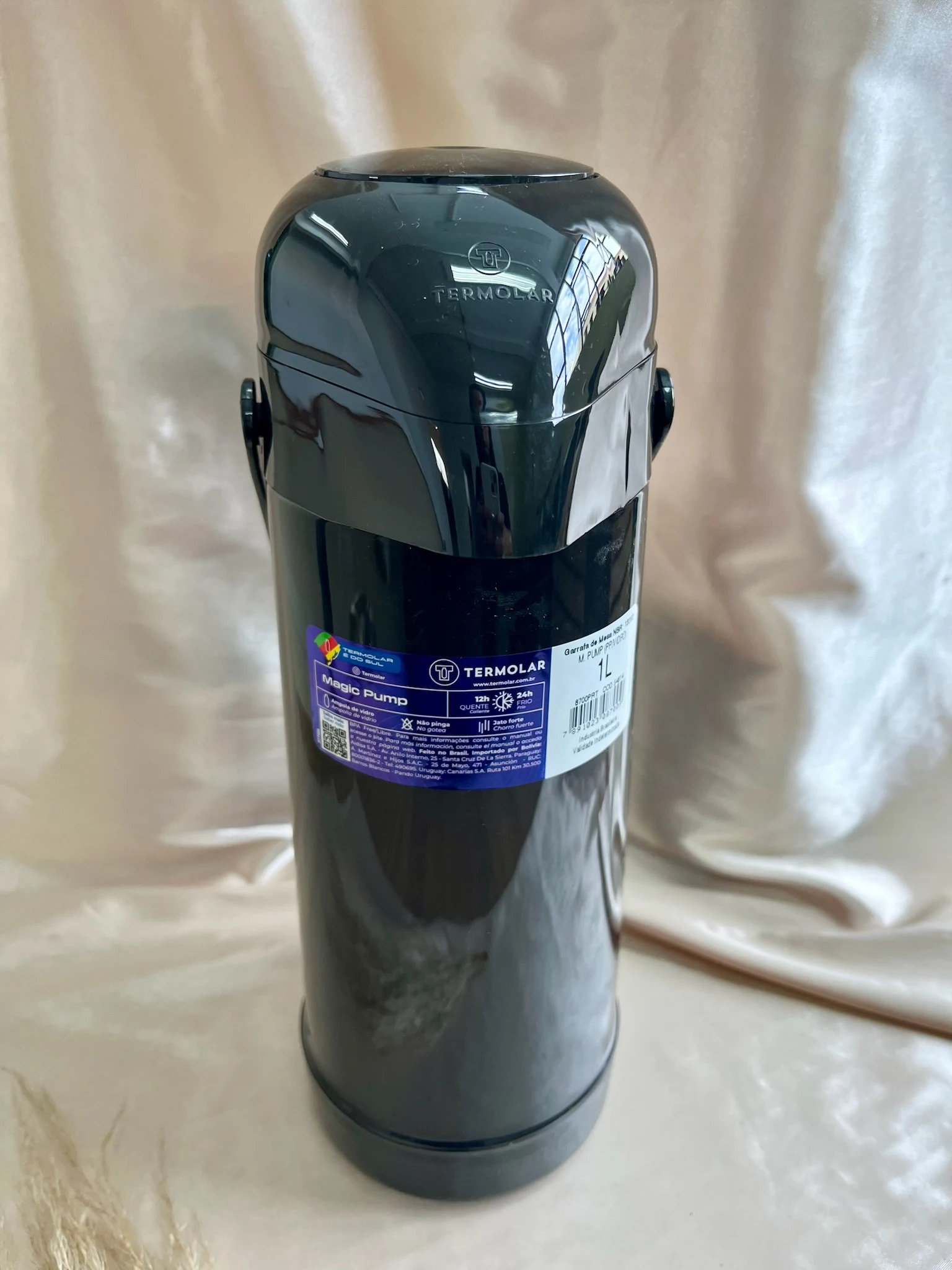 CÓD 3058  GARRAFA TERMICA MAGIC PUMP 1L - PRETO
