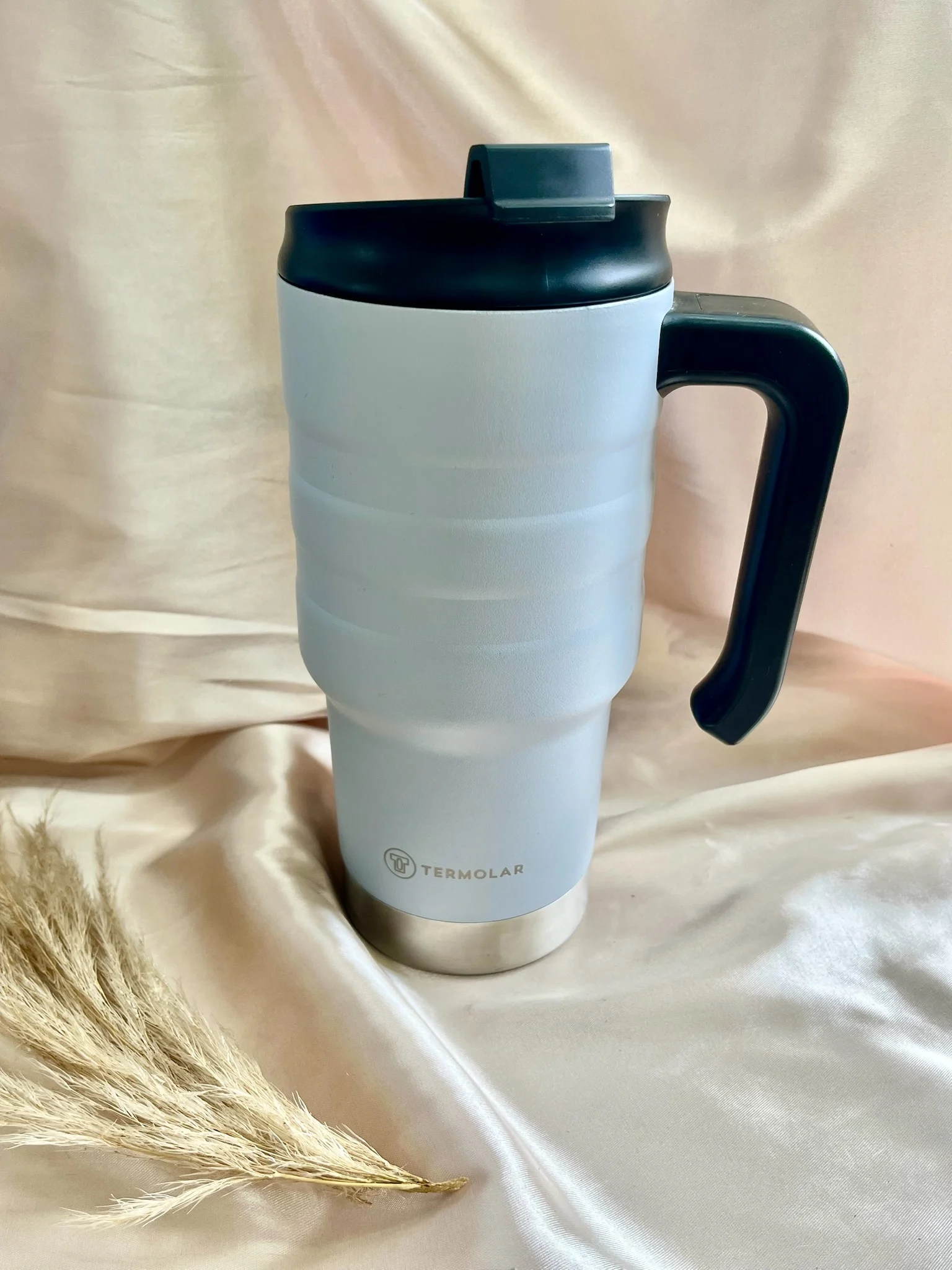 CÓD 3259 COPO TERMICO MOOVE 590ml PRETO COM CANUDO INOX