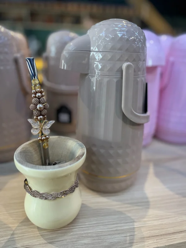 CÓD 3419 GARRAFA TÉRMICA VALENTINA 1L BEGE